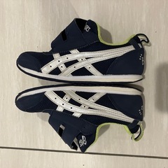 【値下げ中】17.5㎝　アシックス　スクスク　スニーカーの画像