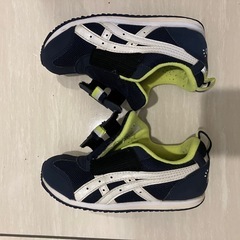 【値下げ中】17.5㎝　アシックス　スクスク　スニーカーの画像