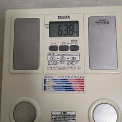 タニタ 体脂肪計付ヘルスメーター BF-564の画像