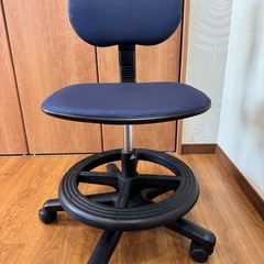 オフィスチェア、デスクチェア