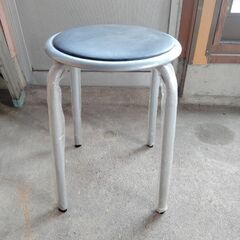 イス　さしあげますの画像