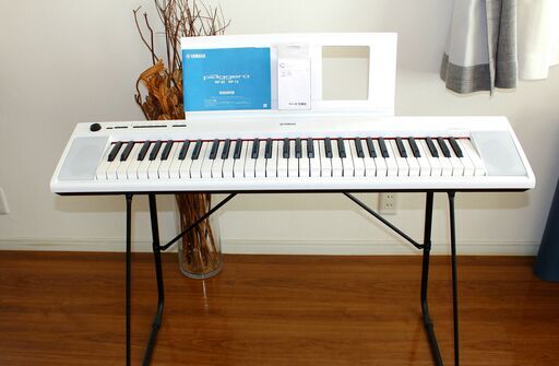 ヤマハ YAMAHA 電子ピアノ  NP-32 WHほぼ新品です。
