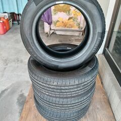 ピレリ　P8　オールシーズン　185/60r15