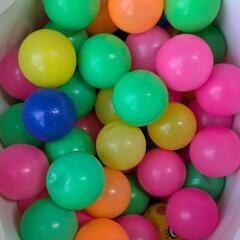 ４月10日まで　ボールプール用のボールの画像