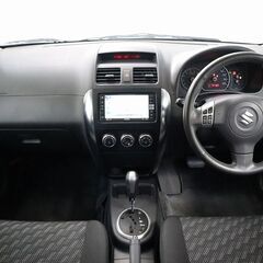 【自社ローン対象】スズキ　SX4〇コンパクト〇HDDナビ〇DVD再生〇ミュージックサーバーの画像
