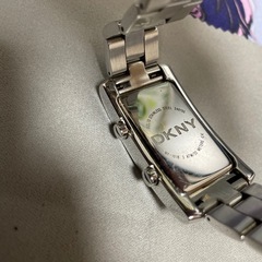 DKNY腕時計の画像
