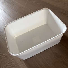 ラップ収納2個と収納箱の画像