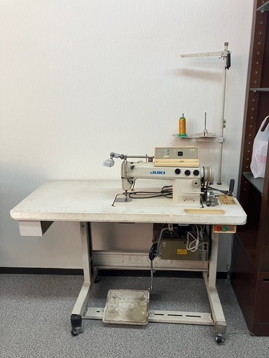 工業用ミシン　キャスター付き　サーボモーター　JUKI SC-120N