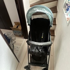 apricaベビーカー