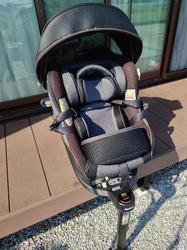 Aprica　アップリカ　クルリラ　チャイルドシート　新生児から