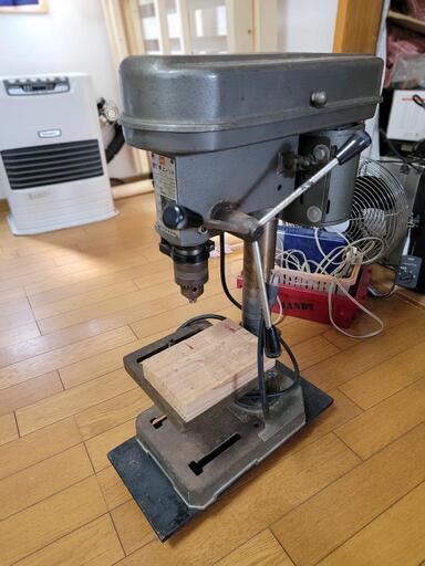 東芝製卓上ドリル（卓上ボール盤）