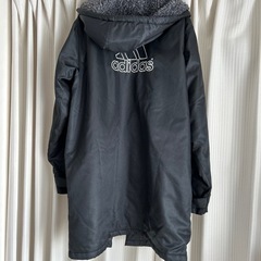 8/11→2000円🉑
古着　メンズ用　アディダス　コート　パーカー付き　黒の画像