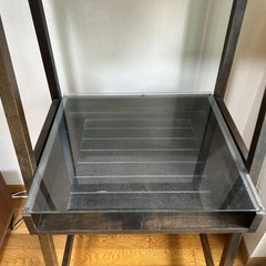 パソコンデスクの画像