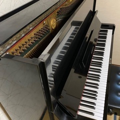 アップライトピアノの画像