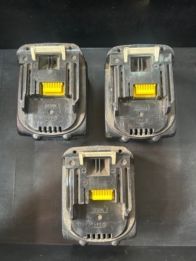 マキタ 14.4vバッテリー3個セット