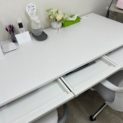 オフィス用家具 平机の画像