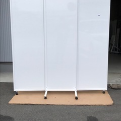 No.22　三面ホワイトボードパーテーションの画像