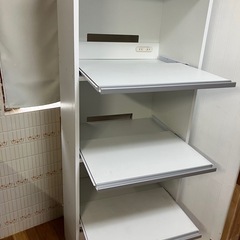 キッチン収納　３段スライド　コンセント上段下段の2ヶ所