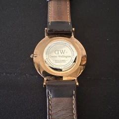 Daniel Wellington DW 腕時計 ダークブラウン　電池切れの画像