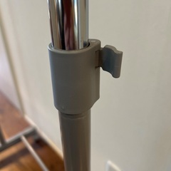 ハンガーラック（タイヤ付）の画像