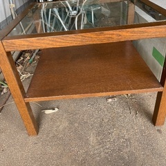 ガラス天面　収納あり　テーブルの画像