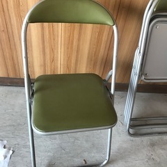 事務用　　椅子　　古い中古品　1脚の値段ですの画像