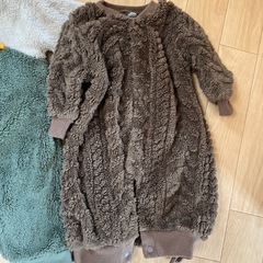 冬用ベビー服3点の画像