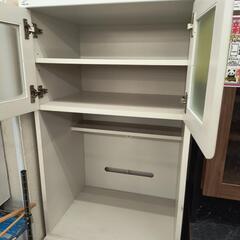 【ジモティー割あり】食器棚の画像
