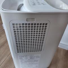 SHARP
加湿器 HV-H75-W 2018年製の画像
