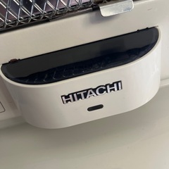 HITACHI 電気ストーブ　2019年製の画像