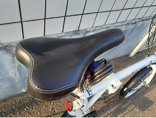 札幌【20インチ 折りたたみ自転車 外装6段変速】SIAFEI リアサスペンション＆カギ＆フロントバスケット＆バックミラー付き 白色系 ホワイト系色 折畳み自転車 折り畳み自転車 折りたたみ式自転車 折畳み式自転車 折り畳み式自転車 北20条店