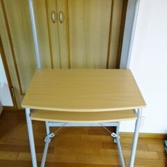 パソコンデスク
