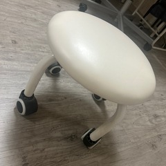 キャスター付き　スツール　