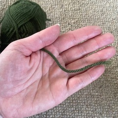 ④ニッケビクター毛糸スコットランド8カーキ色　はんぱ7玉　約230gの画像