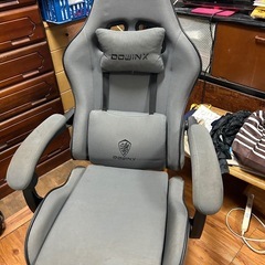 ゲーミングチェアー