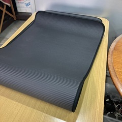 美品　トレーニングマット フィットネスマット ブラック 10mm adidas ヨガマットの画像