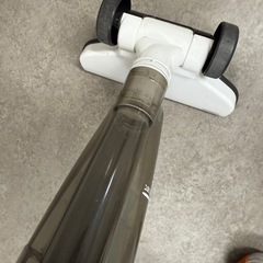 ツインバード掃除機　サイクロンスティック型の画像