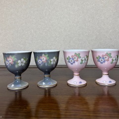 桜デザイン2色の陶器
グラスセット
