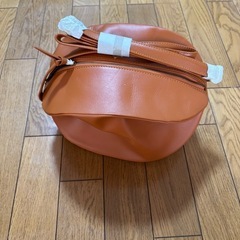 ショルダーバック　ラグビー型 新品