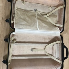 スーツケースの画像