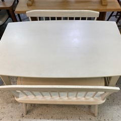 【愛品館 江戸川店 】背もたれ付きベンチ2脚のダイニング3点セット NITORI（ニトリ）の画像