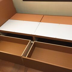 ニトリのシングルベッド(木目調）美品の画像