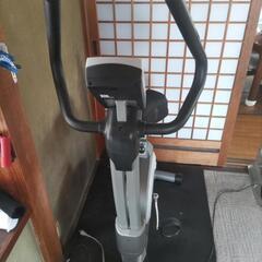 決まりました。。運動不足解消に　ランニングマシーン　REMARK   FB-680HPの画像