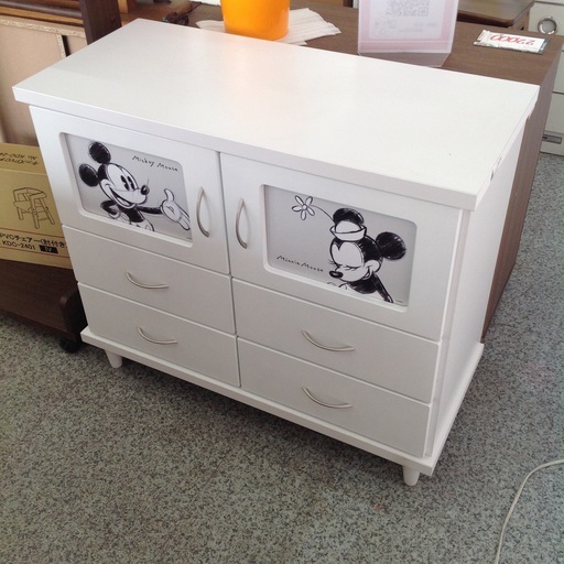 ジモティー見た！で5%OFF【キャビネット】サイドボード ディズニーデザイン ミッキー　ミニー:ホワイト