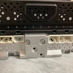 ⭕️動作確認OK  5／25⭕️新車外し美品✨トヨタ　アイシス純正オーディオの画像