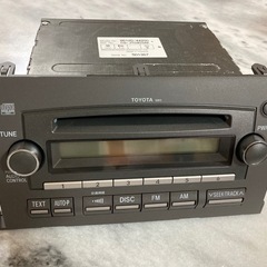 新車外し美品✨トヨタ　アイシス純正オーディオ