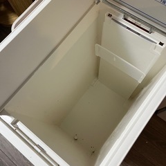 KEYUCA両開きダストボックスの画像