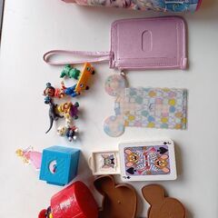 メゾピアノ　定期入れ　アナ雪　ペンケース　くまのがっこう　マリオ　ひつじのショーン　おもちゃの画像