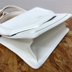 【ジャングルジャングル岩出店】【A615】ショルダーバッグ ヴィオラドーロ ホワイトの画像