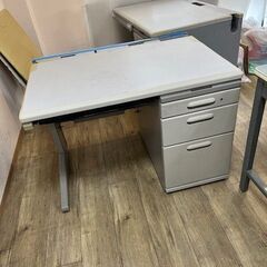 中古のオフィスデスクを差し上げます。の画像
